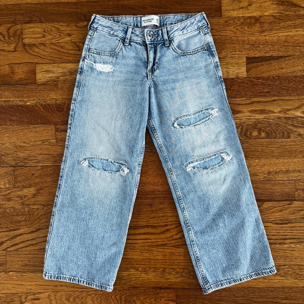 Abercrombie Kids Distressed Denim Low Rise Baggy Jeans - EC - Size 9/10